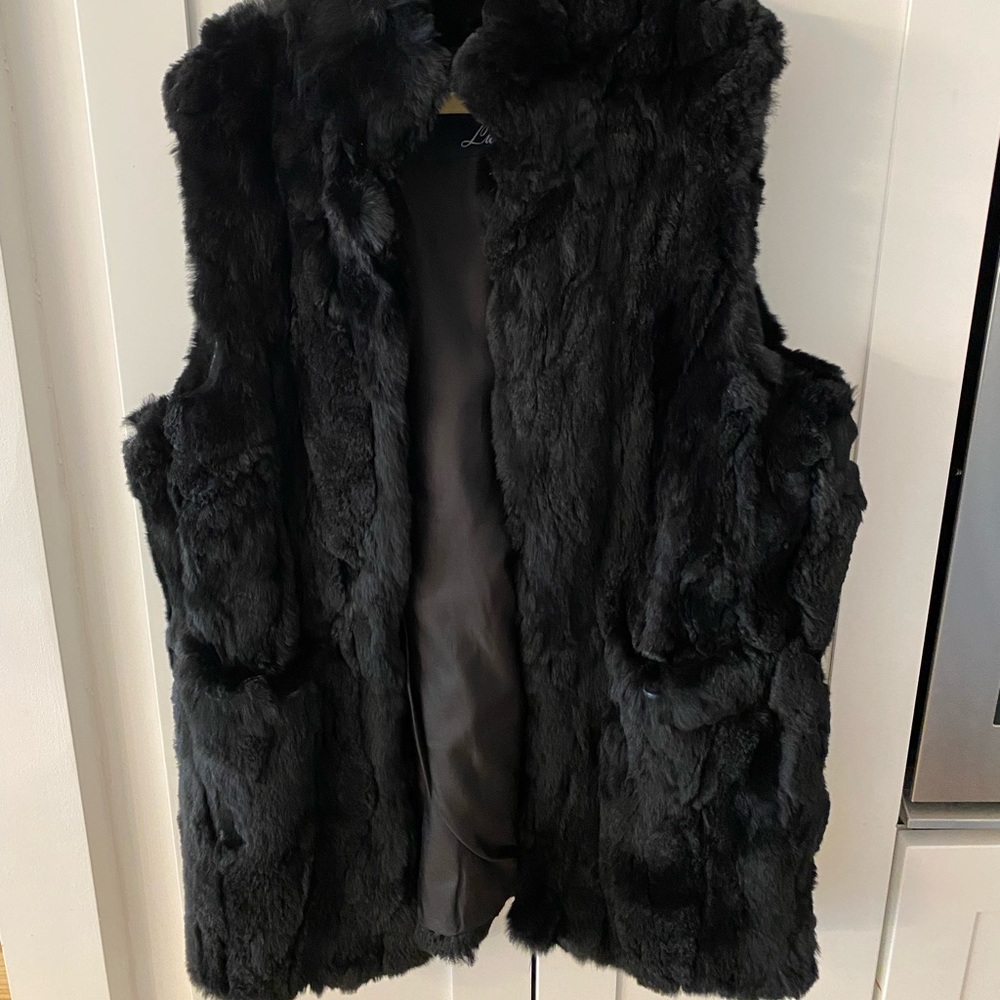 Fur vest!